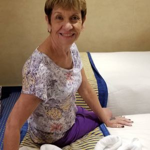 Meet your Posher, Sharon